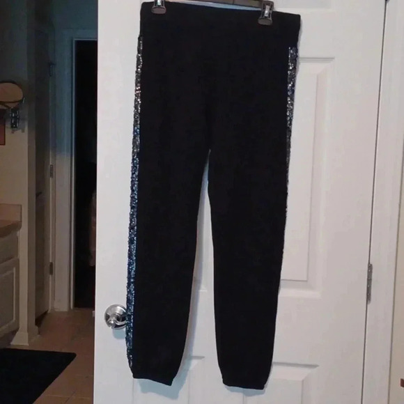 🌺Sweat pants with sequence on the sides - Picture 7 of 9